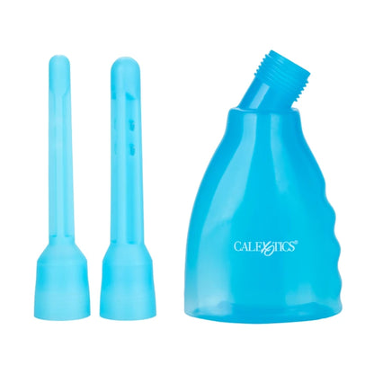 Transparent bottle with two interchangeable nozzles