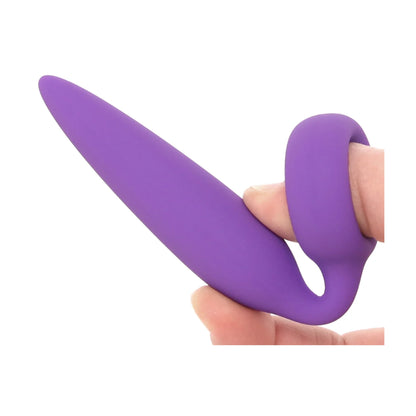 Flexible silicone shaft bent to demonstrate softness