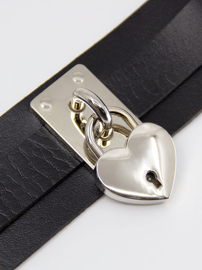 Love In Leather Locking Heart Collar Silver