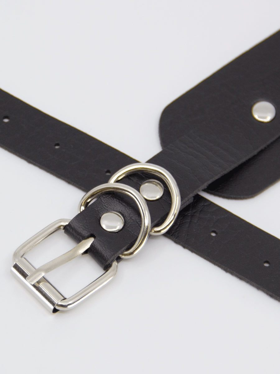 Love In Leather Locking Heart Collar Silver
