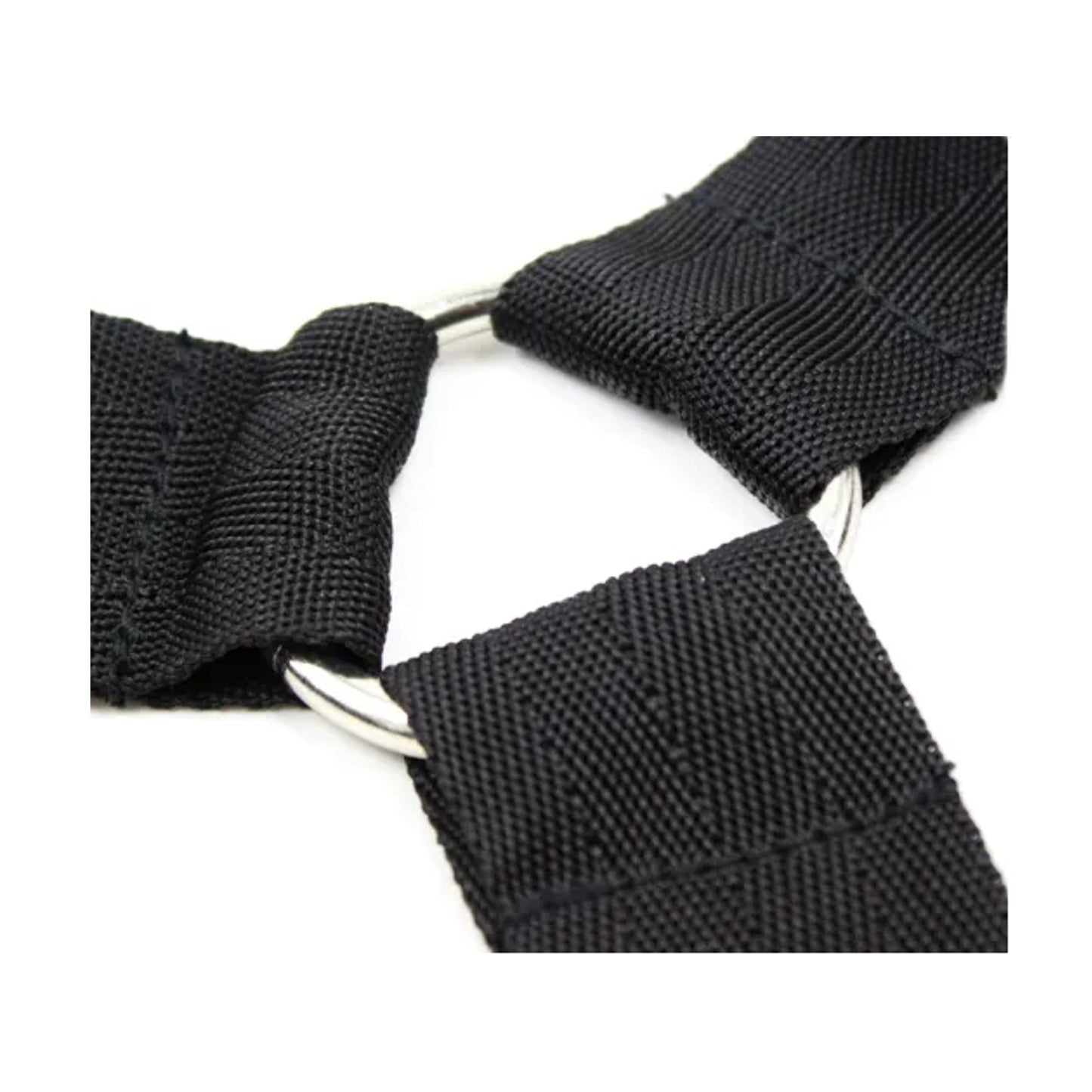 Close-up of adjustable centre strap connection