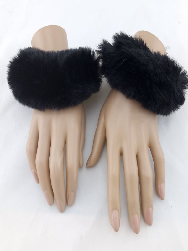 Poison Rose Fluffy Metal Hand Cuffs Black - Passionzone Adult Store